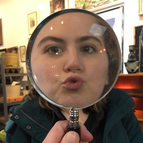 Meet your Posher, Ellie - Picture 1 of 1